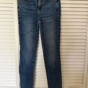 American Eagle Outfitters Dark Blue Skinny Jeans